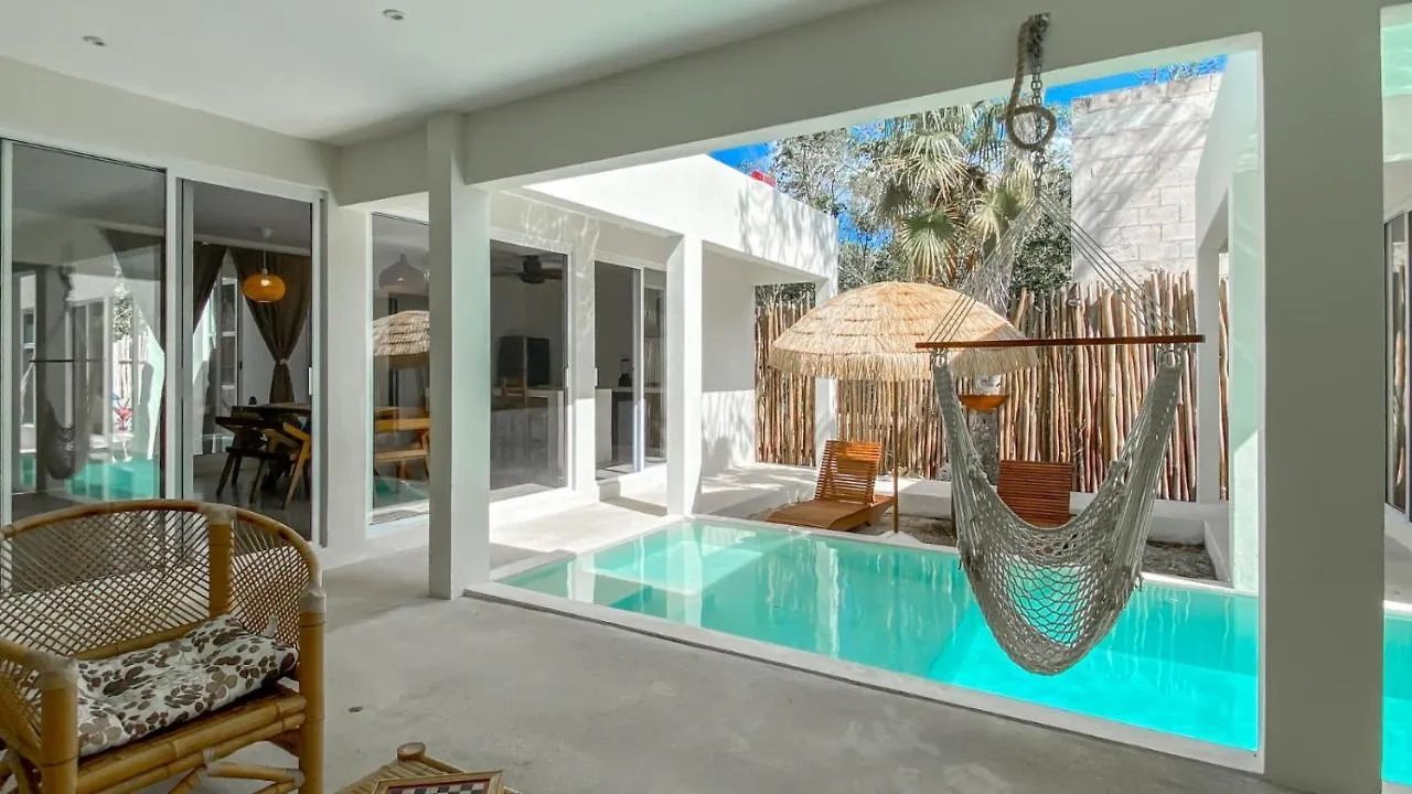Villa Kuxtah, Beautiful Bungalow With Private Pool トゥルム